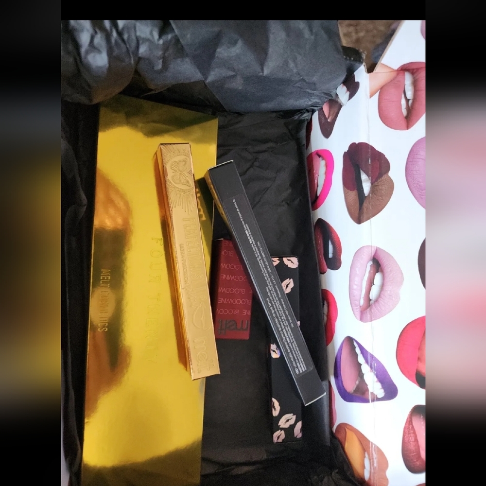 Melt mystery box from December 2022